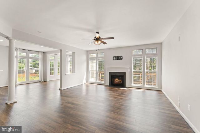 32 HOUSER DR, Lovettsville, VA 20180