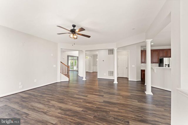 32 HOUSER DR, Lovettsville, VA 20180