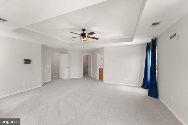 32 HOUSER DR, Lovettsville, VA 20180