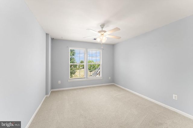 32 HOUSER DR, Lovettsville, VA 20180