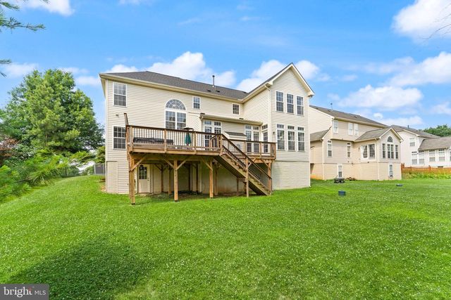 32 HOUSER DR, Lovettsville, VA 20180