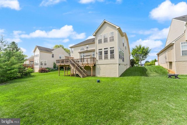 32 HOUSER DR, Lovettsville, VA 20180