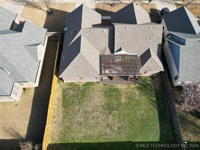 1812 Kendall Drive, Ardmore, OK 73401