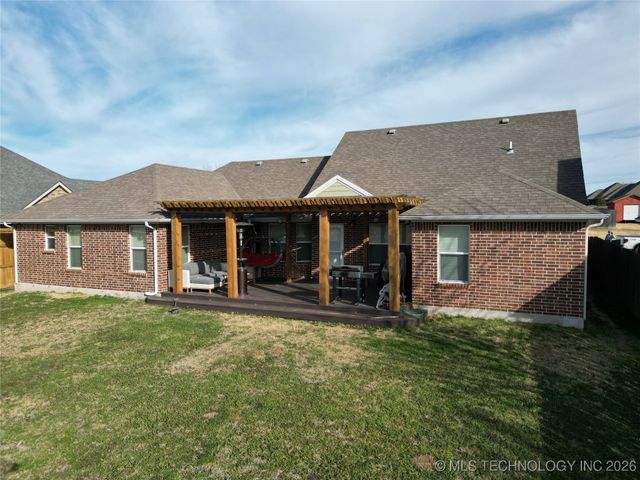 1812 Kendall Drive, Ardmore, OK 73401