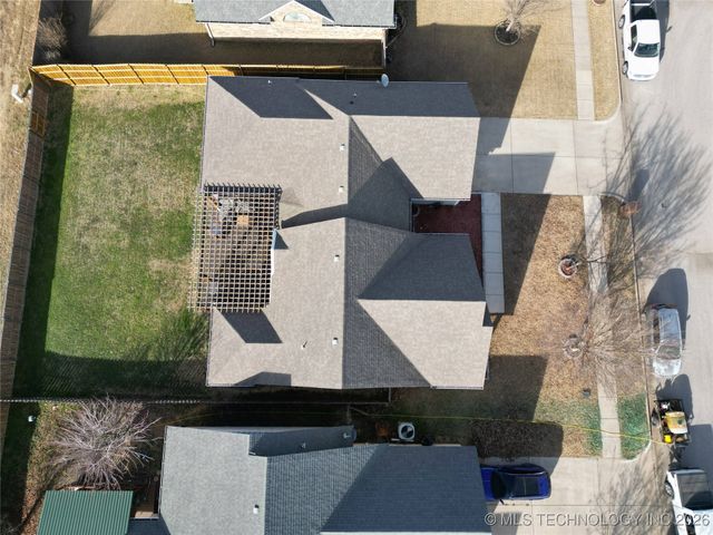 1812 Kendall Drive, Ardmore, OK 73401