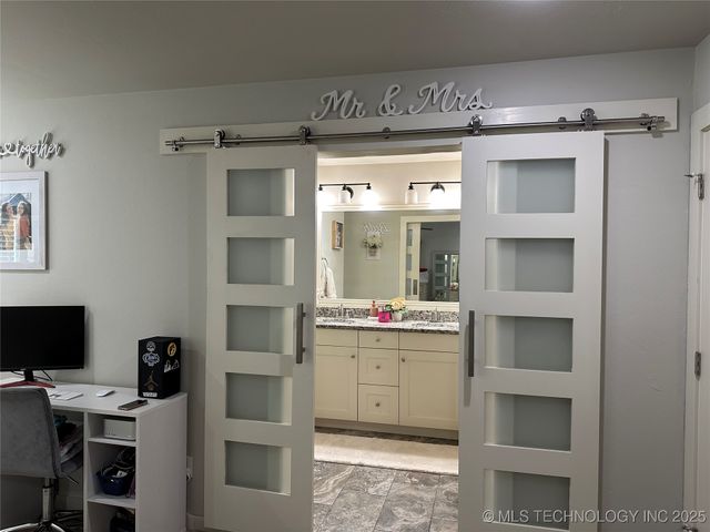 1812 Kendall Drive, Ardmore, OK 73401