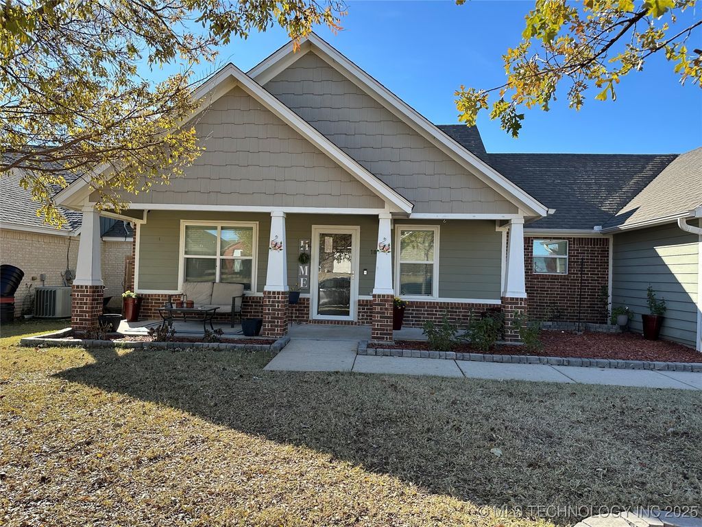 1812 Kendall Drive, Ardmore, OK 73401