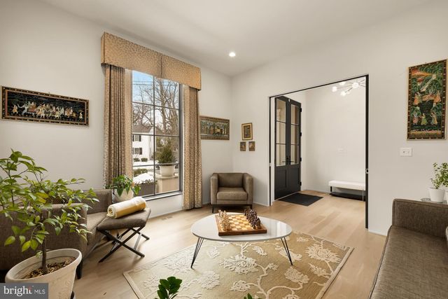 7613 GLENBROOK RD, Bethesda, MD 20814