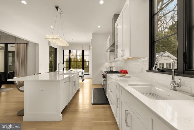 7613 GLENBROOK RD, Bethesda, MD 20814