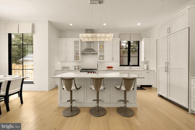 7613 GLENBROOK RD, Bethesda, MD 20814