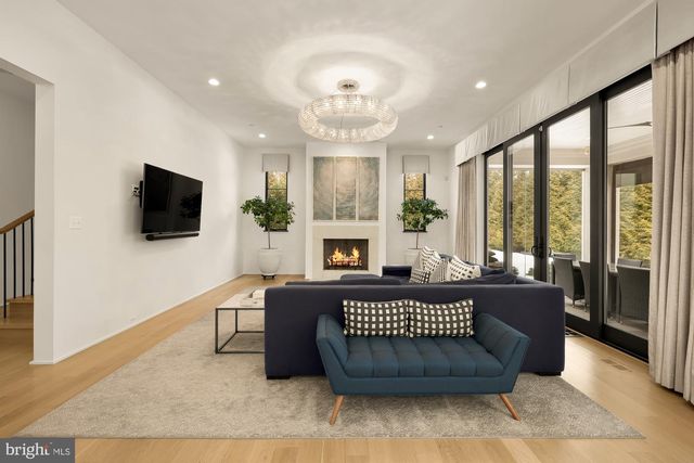 7613 GLENBROOK RD, Bethesda, MD 20814