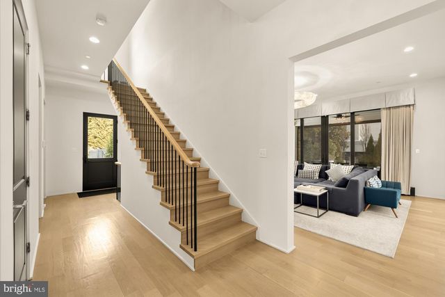 7613 GLENBROOK RD, Bethesda, MD 20814