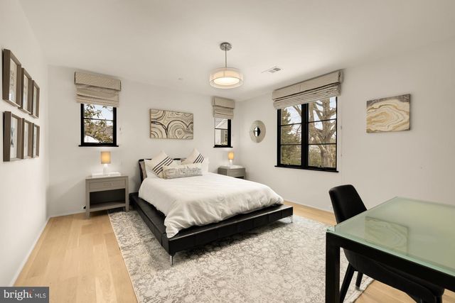 7613 GLENBROOK RD, Bethesda, MD 20814