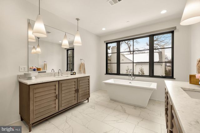 7613 GLENBROOK RD, Bethesda, MD 20814