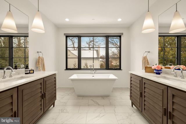 7613 GLENBROOK RD, Bethesda, MD 20814