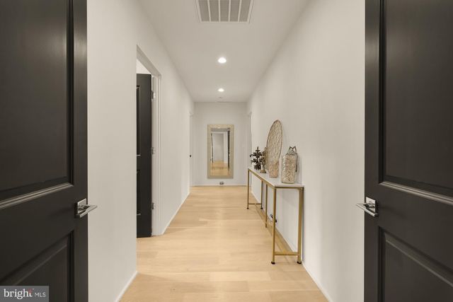 7613 GLENBROOK RD, Bethesda, MD 20814