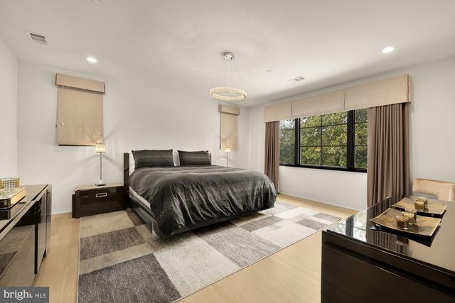 7613 GLENBROOK RD, Bethesda, MD 20814