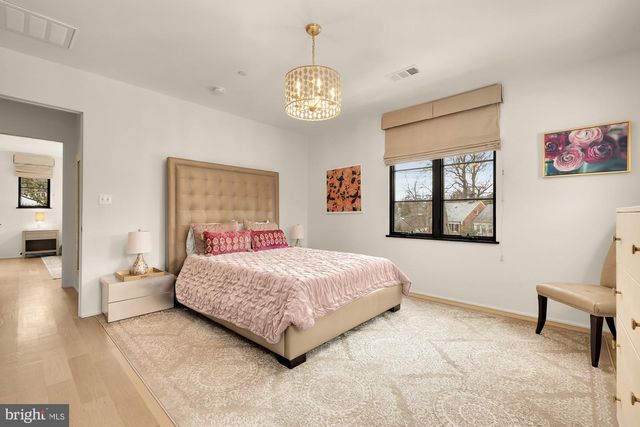 7613 GLENBROOK RD, Bethesda, MD 20814