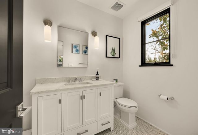 7613 GLENBROOK RD, Bethesda, MD 20814