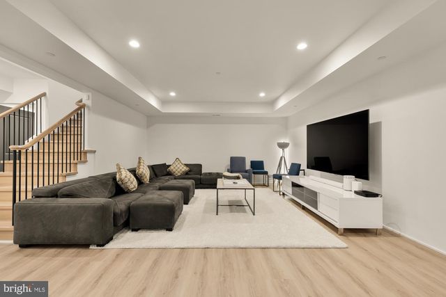 7613 GLENBROOK RD, Bethesda, MD 20814