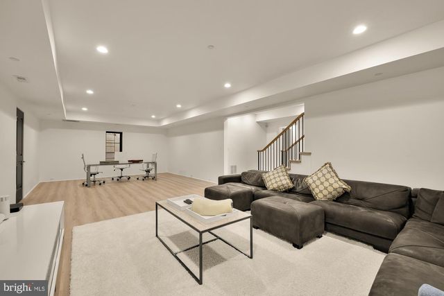 7613 GLENBROOK RD, Bethesda, MD 20814