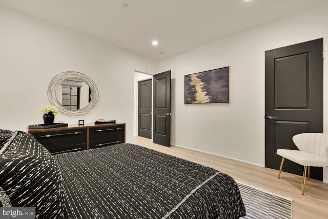 7613 GLENBROOK RD, Bethesda, MD 20814