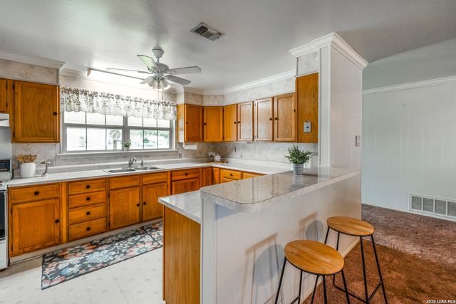 4310 gin, Seguin, TX 78155