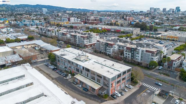 4053 Harlan St 114, Emeryville, CA 94608