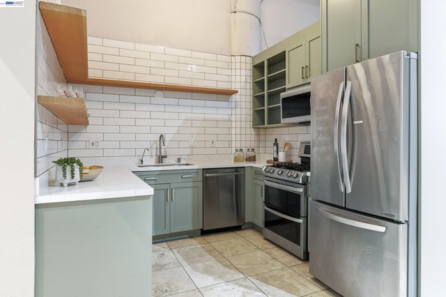 4053 Harlan St 114, Emeryville, CA 94608