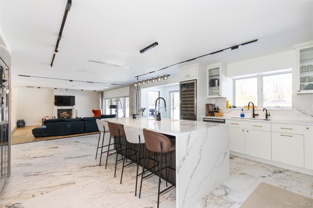 45 Carriage Court, Muttontown, NY 11791