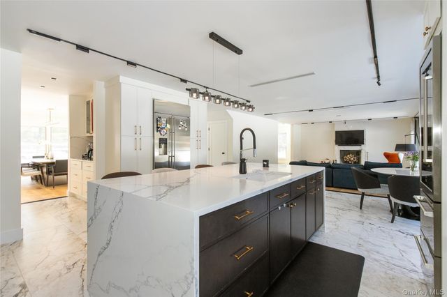 45 Carriage Court, Muttontown, NY 11791