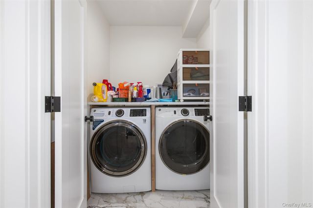 45 Carriage Court, Muttontown, NY 11791