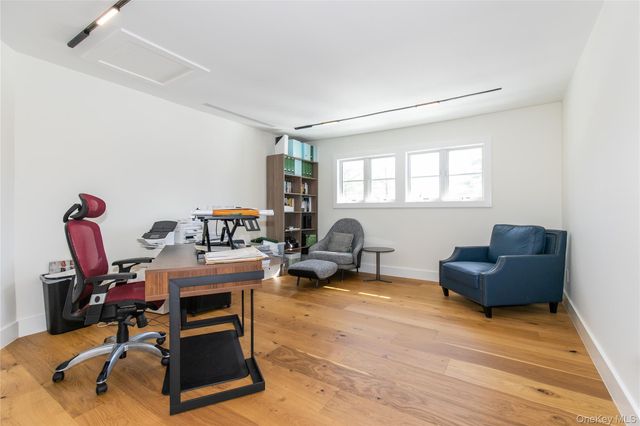 45 Carriage Court, Muttontown, NY 11791