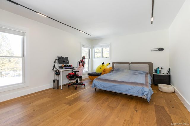 45 Carriage Court, Muttontown, NY 11791