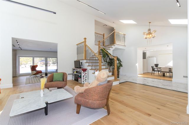 45 Carriage Court, Muttontown, NY 11791