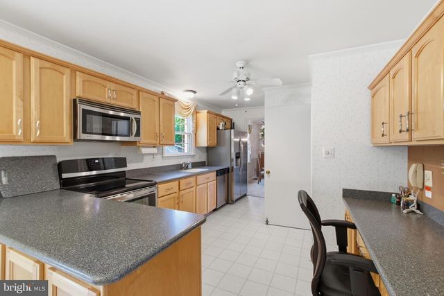 9385 SADDLEMOUNT CT, Springfield, VA 22153