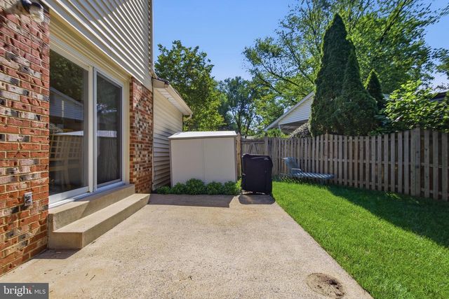 9385 SADDLEMOUNT CT, Springfield, VA 22153