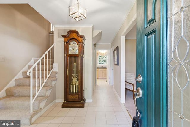 9385 SADDLEMOUNT CT, Springfield, VA 22153