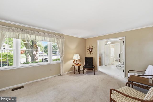 9385 SADDLEMOUNT CT, Springfield, VA 22153
