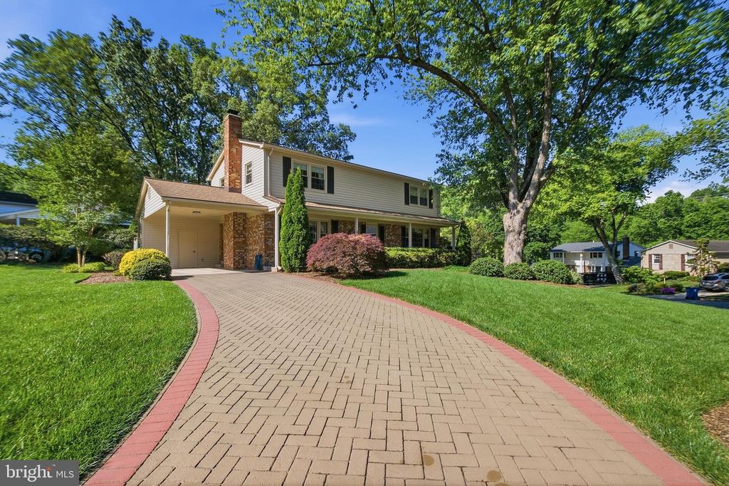 9385 SADDLEMOUNT CT, Springfield, VA 22153