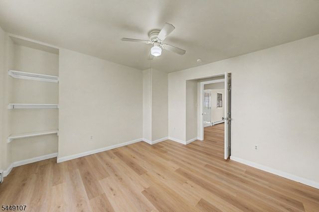 10 High St, Andover Boro, NJ 07821