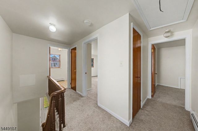 10 High St, Andover Boro, NJ 07821