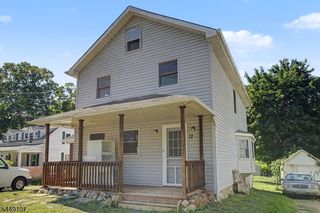10 High St, Andover Boro, NJ 07821