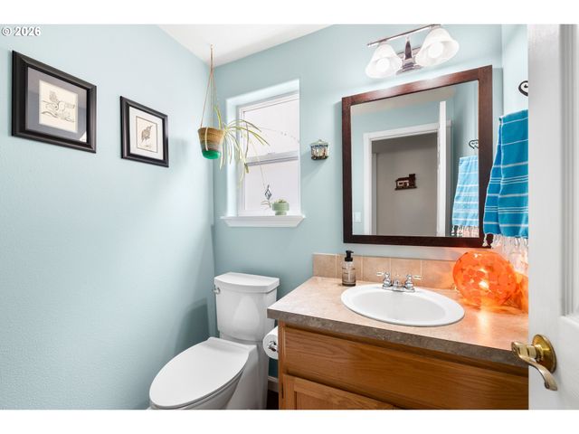 17800 Sw BRYAN Way, Beaverton, OR 97007