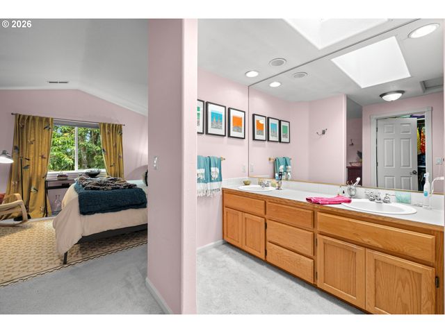 17800 Sw BRYAN Way, Beaverton, OR 97007
