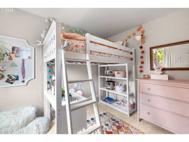 17800 Sw BRYAN Way, Beaverton, OR 97007