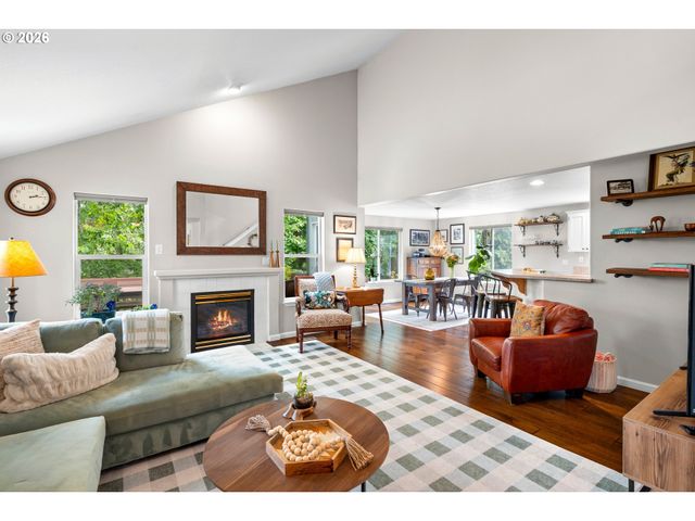 17800 Sw BRYAN Way, Beaverton, OR 97007