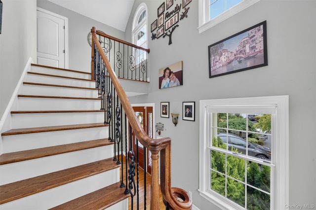 45 Brightwood Avenue, Pearl River, NY 10965
