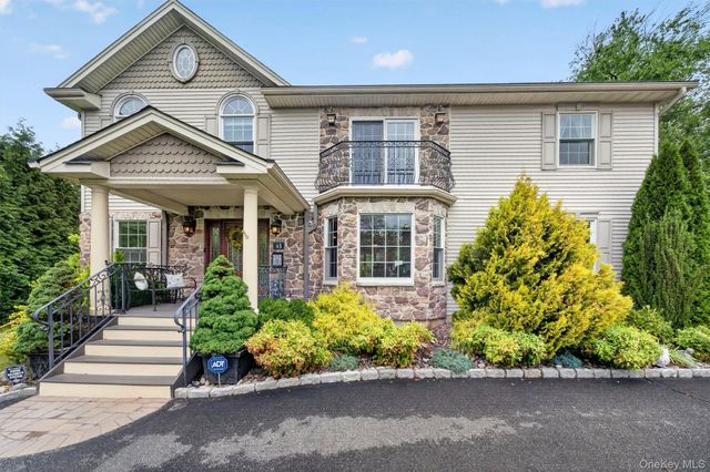 45 Brightwood Avenue, Pearl River, NY 10965