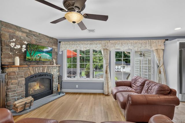 45 Brightwood Avenue, Pearl River, NY 10965